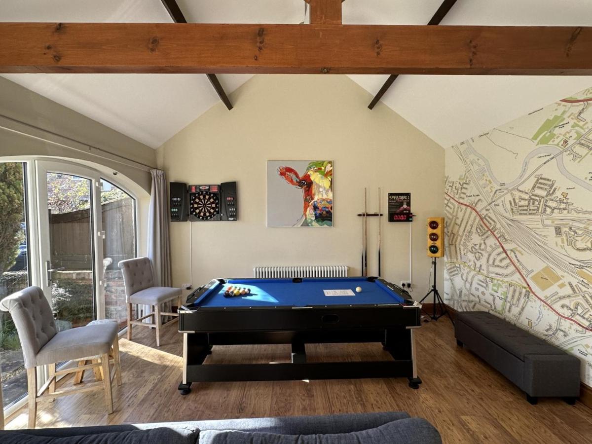 Apartment Creamery With Games And Free Parking York